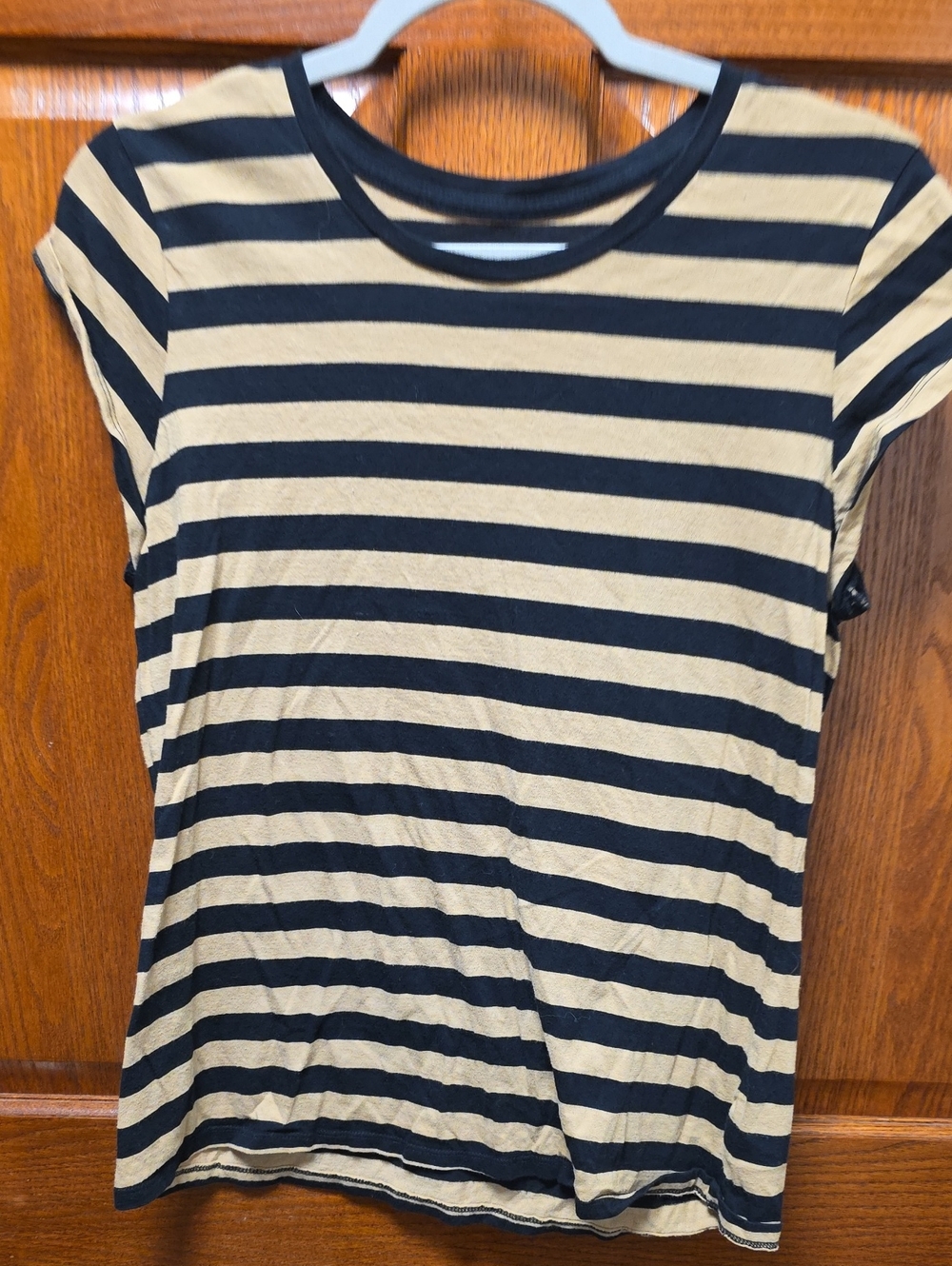 Universal Thread Black and Tan Striped Short Sleeve Tee